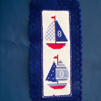 3 broderies et dentelles...