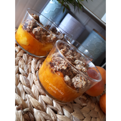 Crumble abricot pêche cannelle
