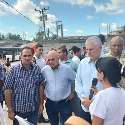 Díaz-Canel à Guanabacoa : « Nous avancerons grâce au courage que nous avons tous »