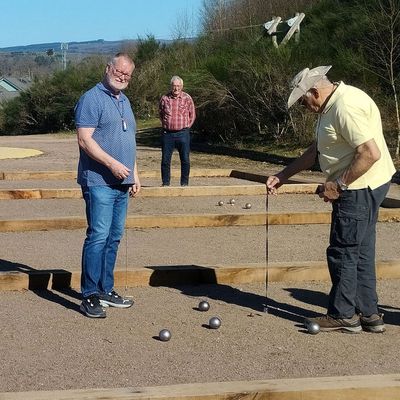 Reprise de la pétanque à Ménipré