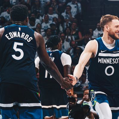 Minnesota envoie les Warriors en vacances et se qualifient pour les Finales de Conférence 