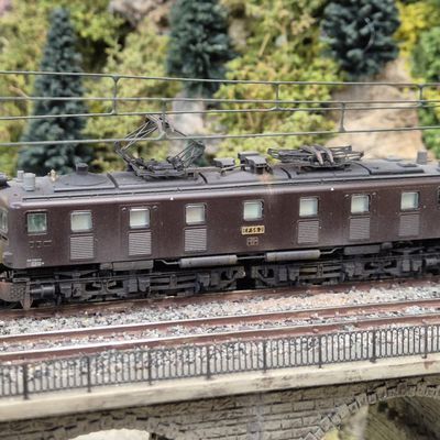 N - digitalisation et patine loco Kato EF56 